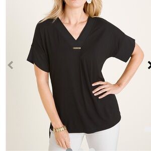 Chico’s Size 0 (U.S. size small) black short sleeve flowy v-neck knit top EUC‎